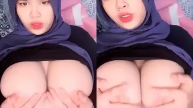 Ukhti Arrazyny Punya Bibir Menggoda Bikin Nafsu poster