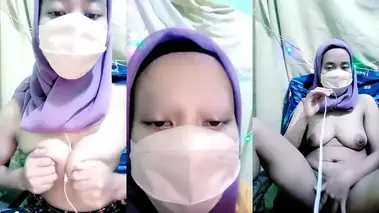 Ukhty Jilbab Ungu Colmek Desah Mesra Sampe Memek Becek poster